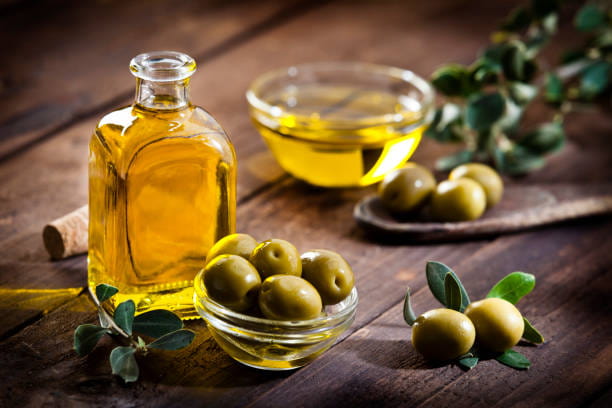 روغن زیتون فرابکر با عطر طبیعی و طعم خالص زیتون تازه